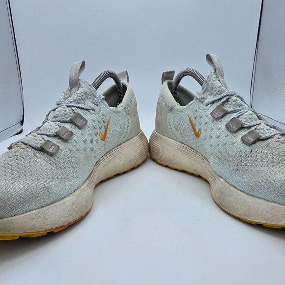 Nike React Escape Run Women Size 9 Running Shoes Barely Green DC4269 300 - Picture 3 of 13